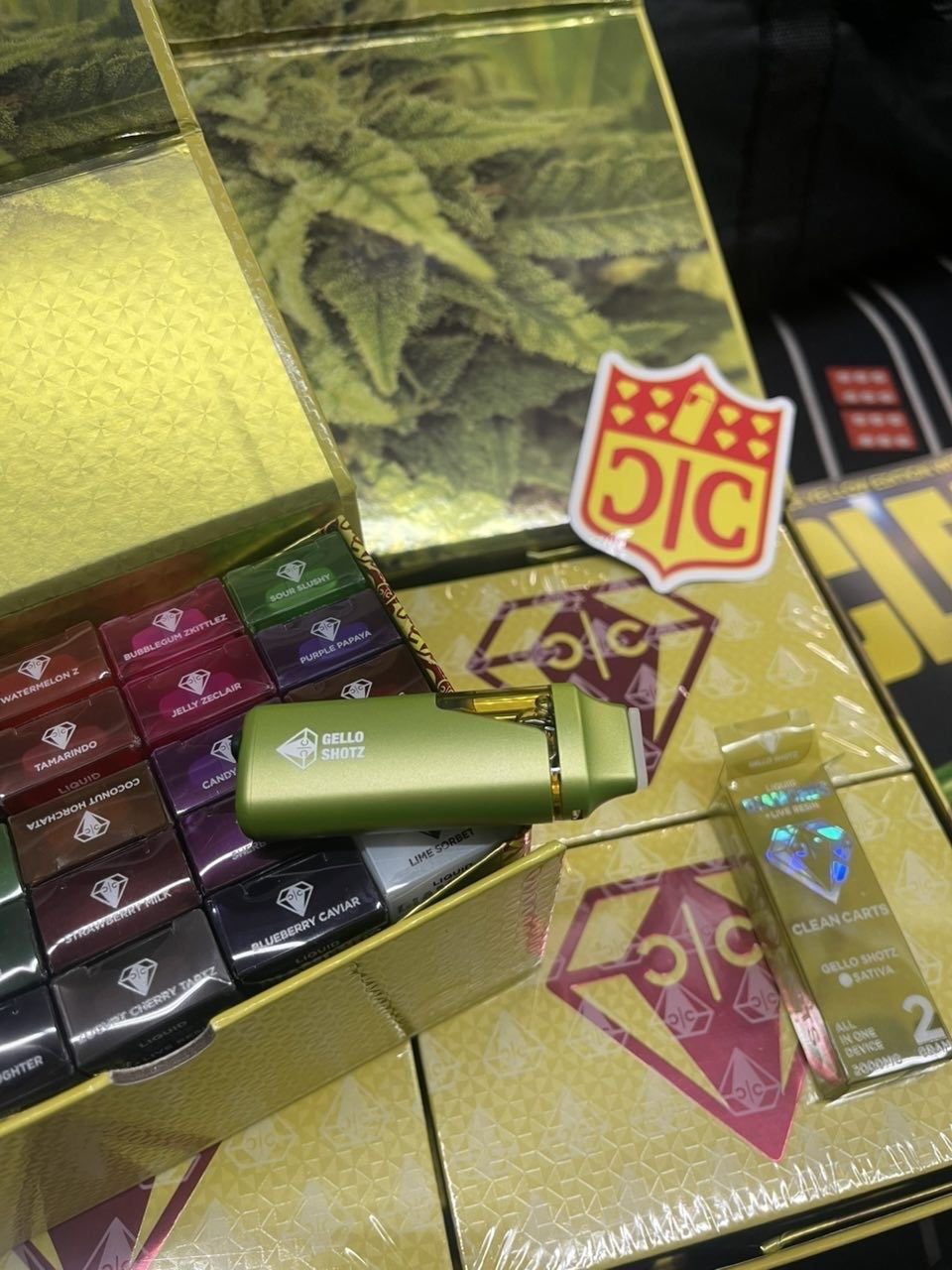 image 2354 1 CLEAN CARTS 2G DISPOSABLE YELLOW EDITION – LIQUID DIAMONDS + LIVE RESIN - Image 2